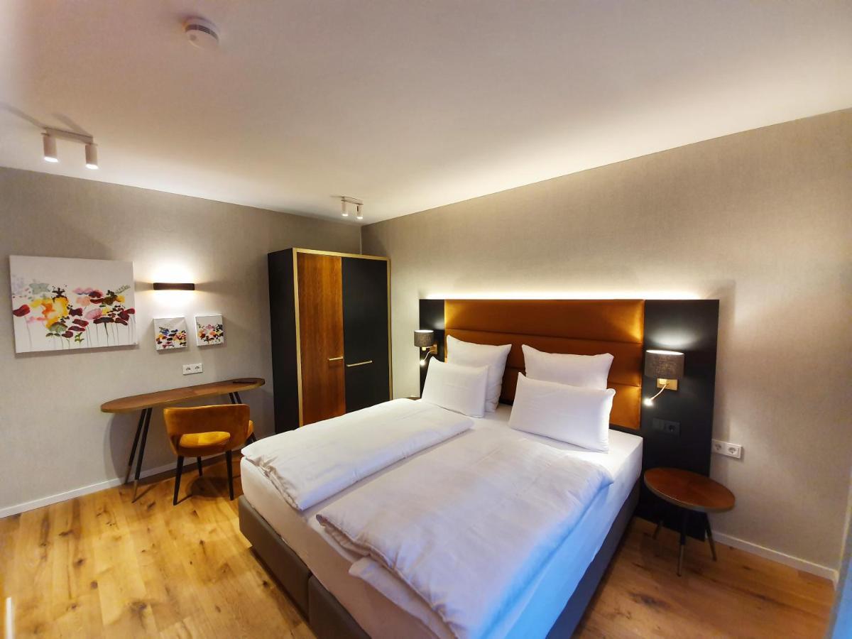 Erasmus Lodge - Ferienwohnungen Zum Wohlfuehlen Trassem Buitenkant foto