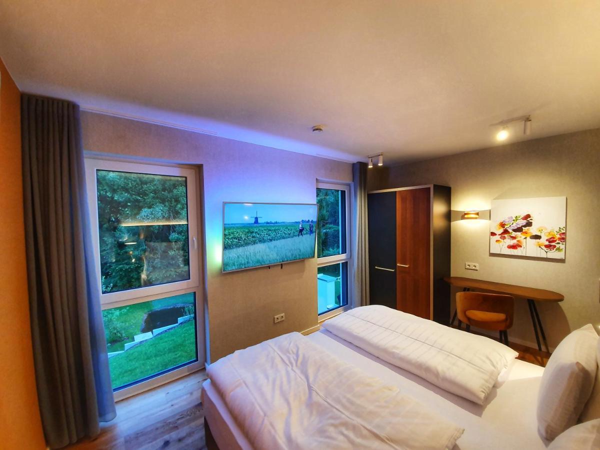Erasmus Lodge - Ferienwohnungen Zum Wohlfuehlen Trassem Buitenkant foto