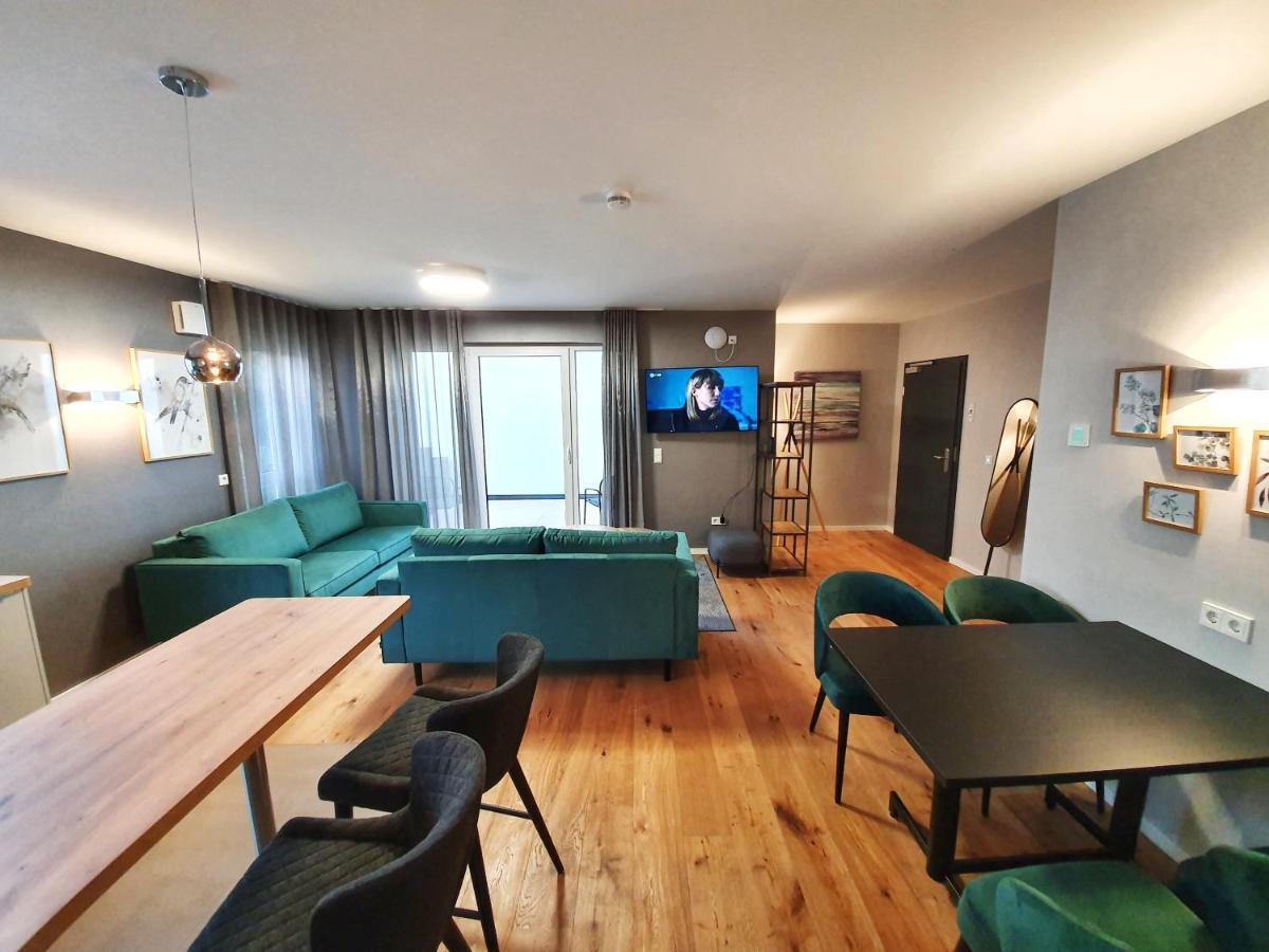 Erasmus Lodge - Ferienwohnungen Zum Wohlfuehlen Trassem Buitenkant foto